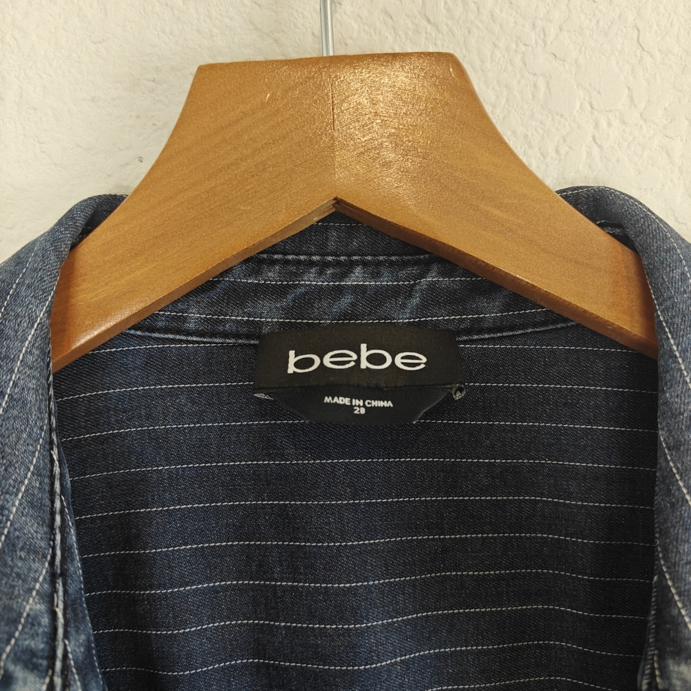 Bebe Denim Pinstripe Jumpsuit Sz 28 (US 6) V-Neck Button Chic Utility One-piece - Picture 9 of 16